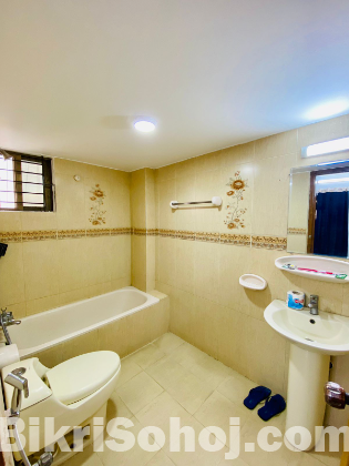 Furnished 3-Bedroom Flat Rent in Bashundhara R/A,Dhaka